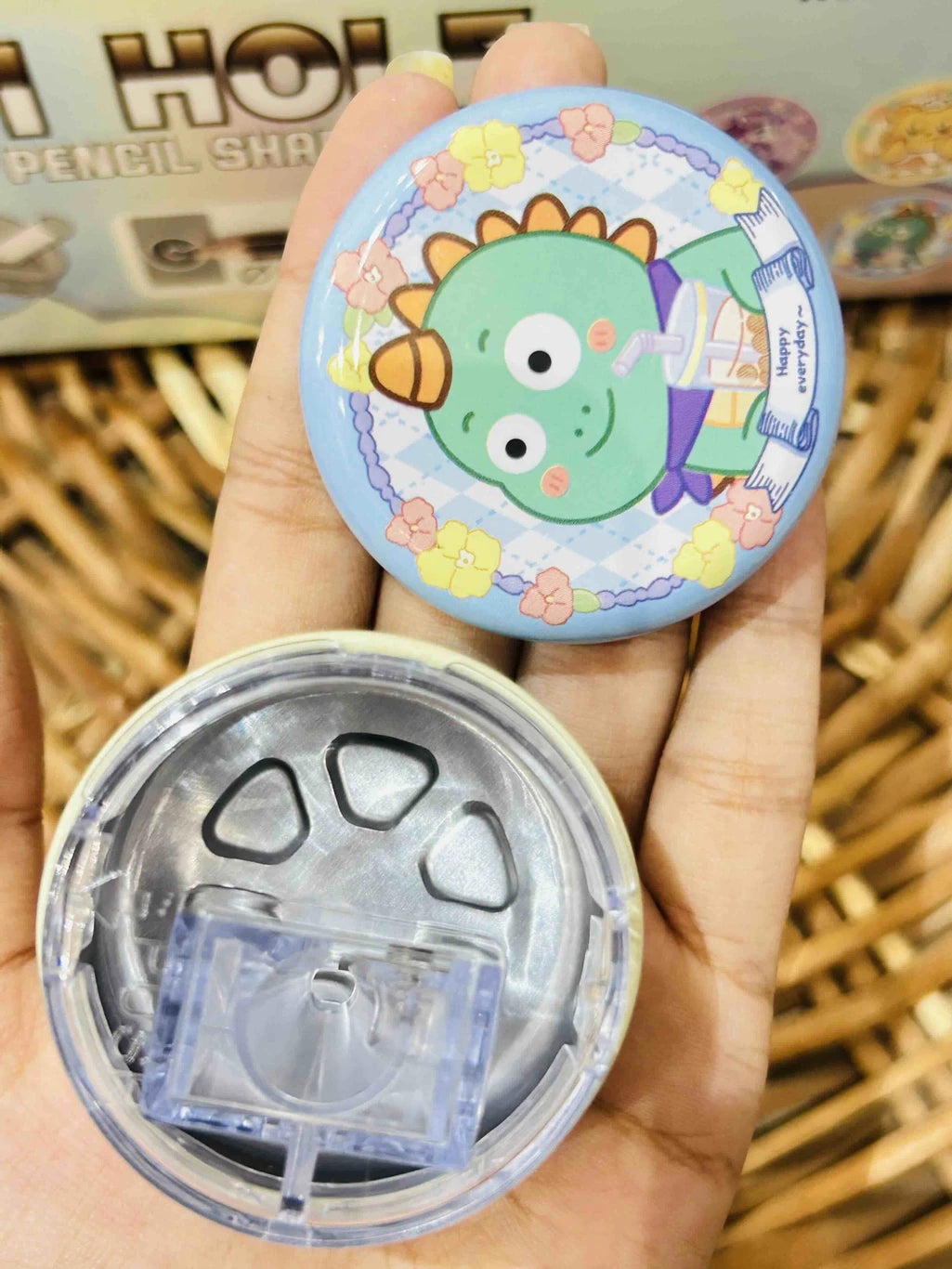 One Hole Tin Shape Pencil Sharpner